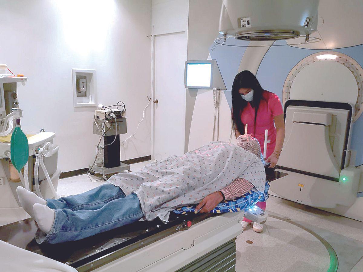 Salud detecta 15 mil casos de cáncer en 24 meses, solo 94 se recuperaron