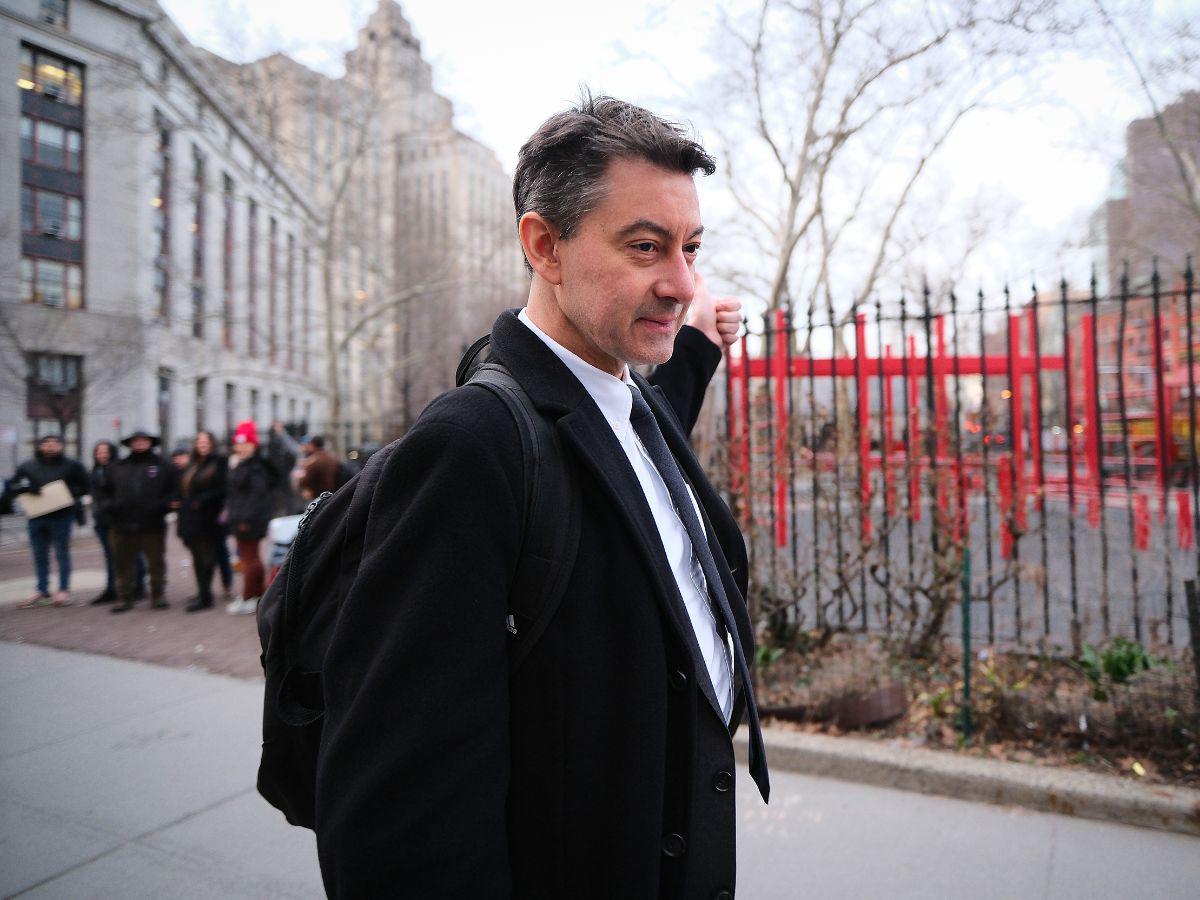 Abogado Renato Stabile: “El infierno está vacío y todos los demonios están aquí”