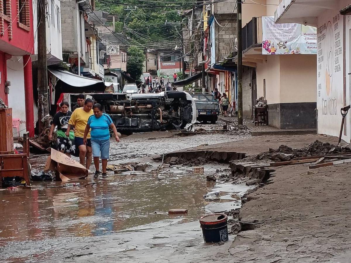 Lluvias dejan estragos en México: 64 muertos y 65 desaparecidos