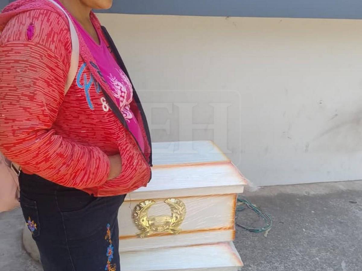 Será doloroso que no esté ella en el entierro: padre de bebés que murieron durante parto