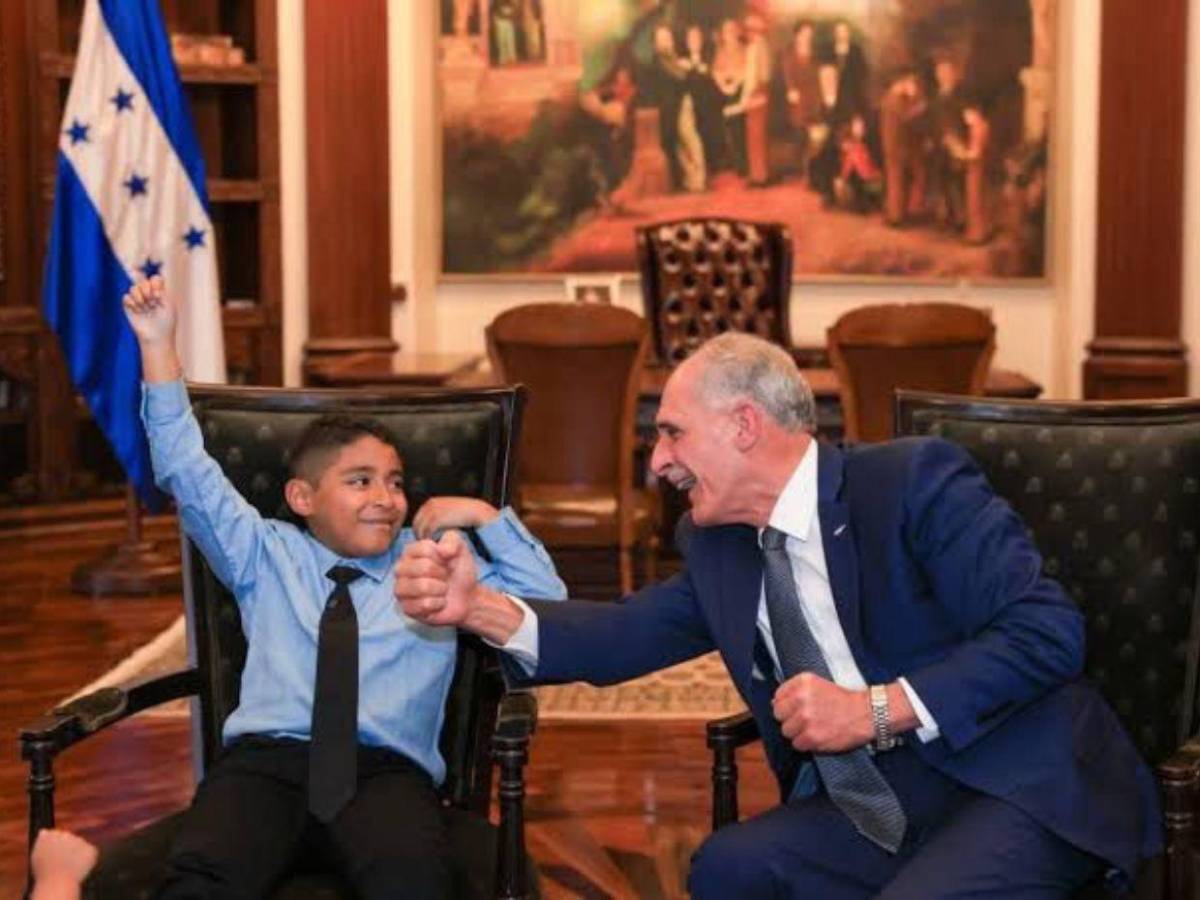 André Mejía, el niño de 10 años que representará a Honduras en campamento de la NASA