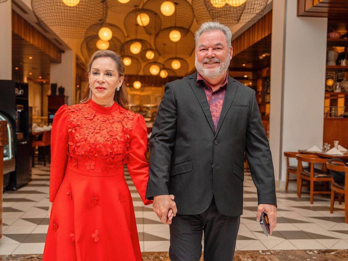 Esposa y yerno de Roberto Contreras fueron elegidos como diputados al Parlacen 2026-2030