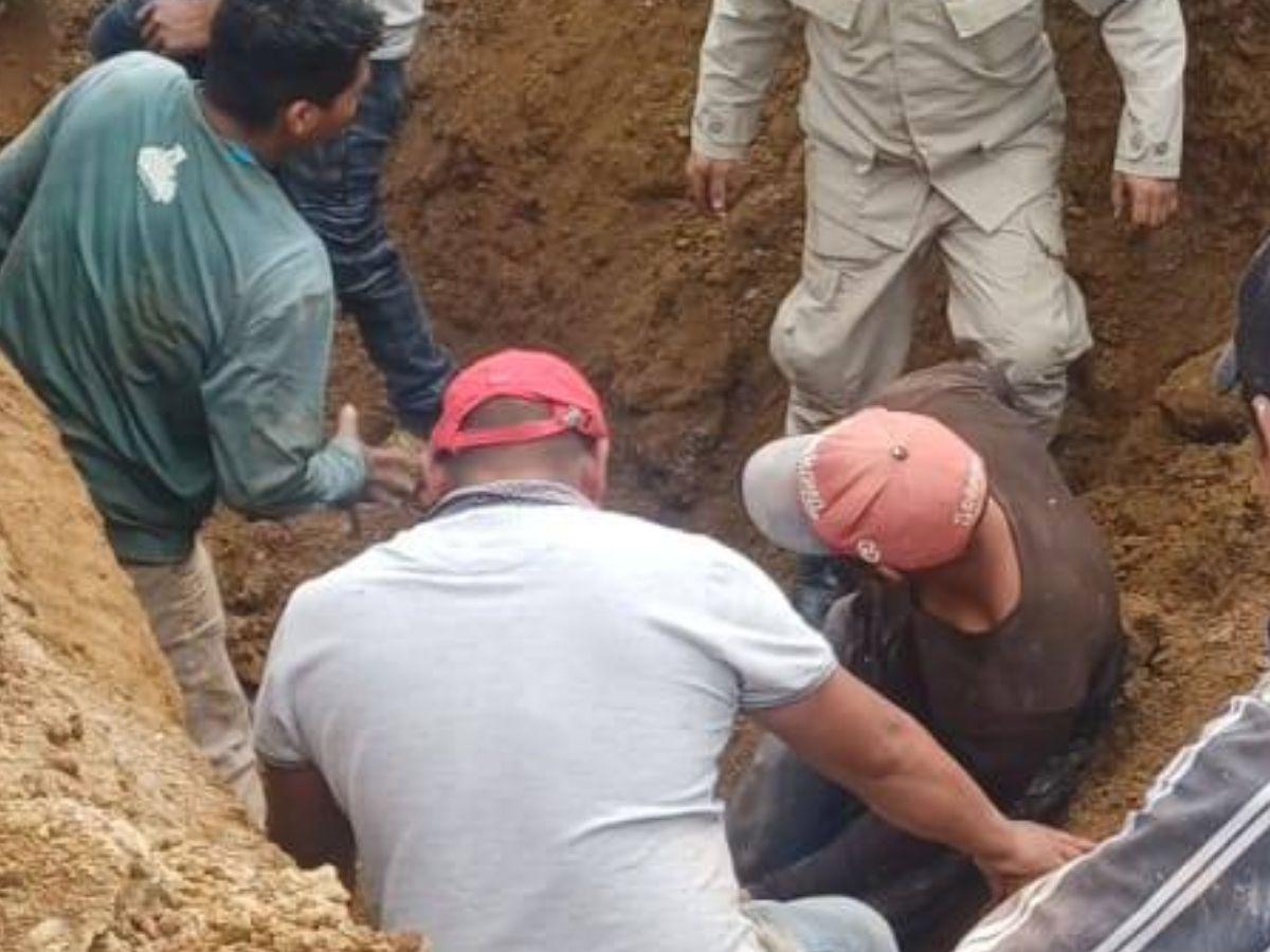 Alexis Vásquez murió soterrado mientras realizaba una excavación para una alcantarilla en Intibucá
