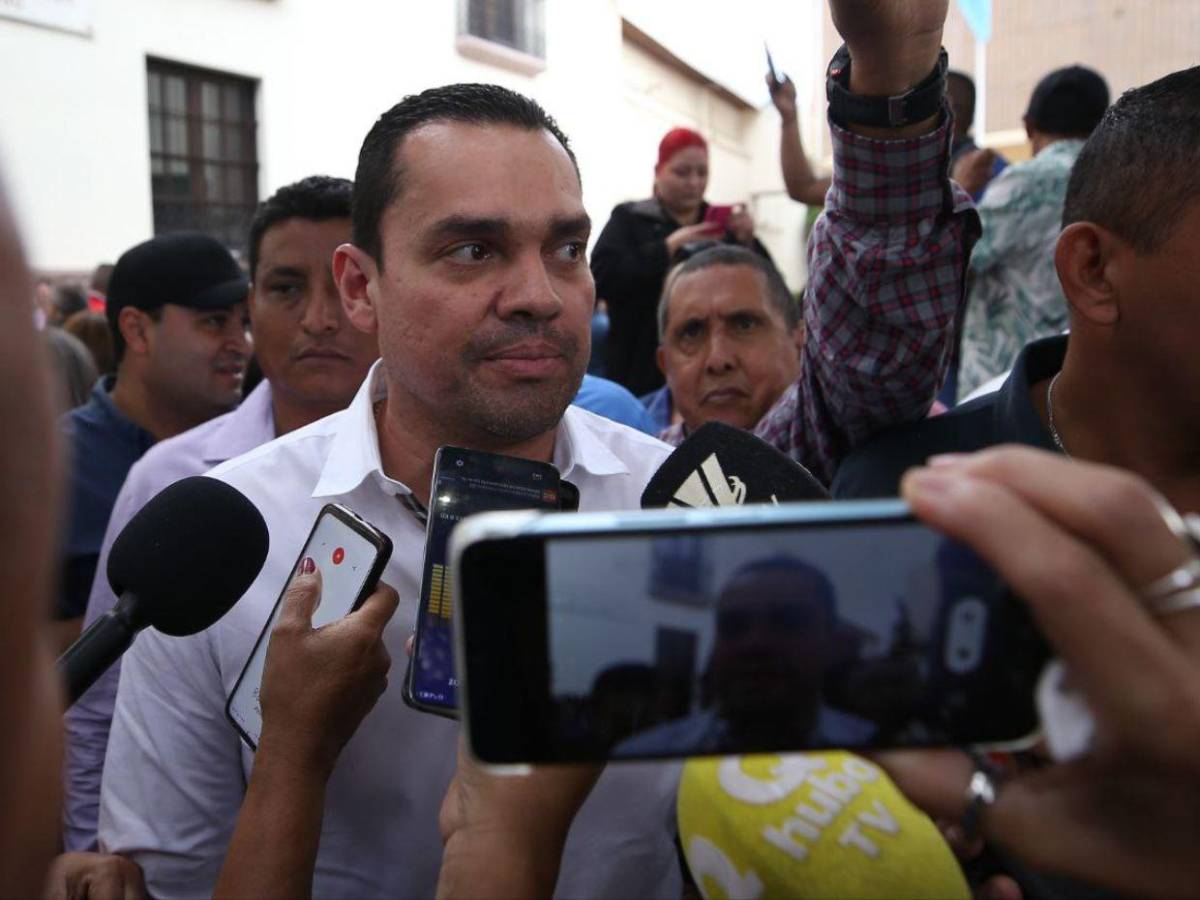 Las imágenes que dejó la sesión de la oposición en los bajos del Congreso Nacional