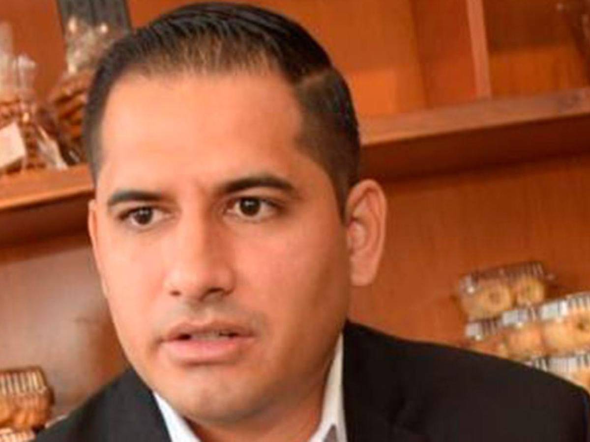 Libre se convirtió en lo que criticaba: Frases de Jhosy Toscano, elegido a sustituir a Ana Paola Hall