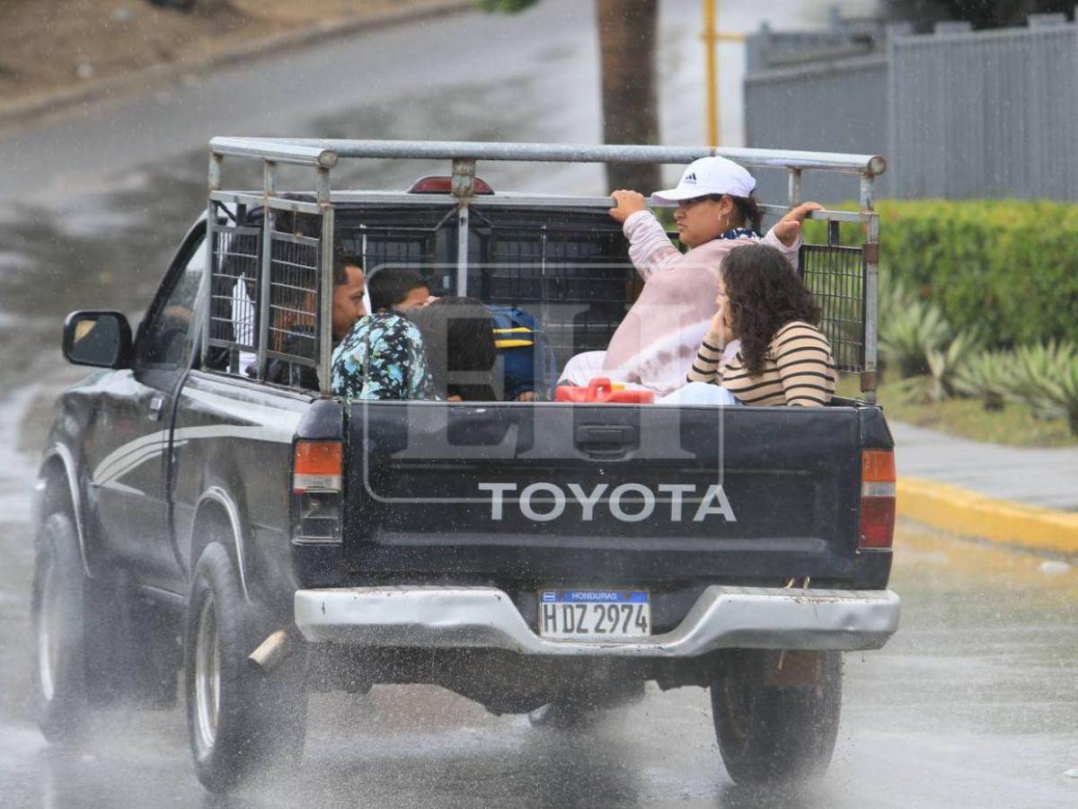 Fuertes lluvias registra la capital en pleno Viernes Santo