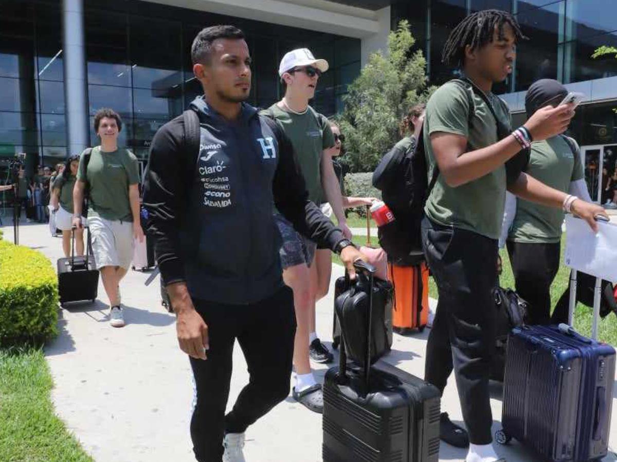 Edwin Rodríguez se molesta con aficionado y habla de la derrota ante Costa Rica