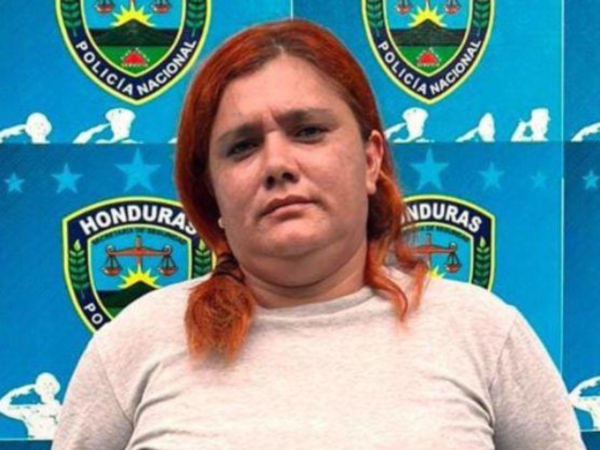 Abusaron de su hija y la obligaron a ver sus actos de intimidad; su hermano también participó