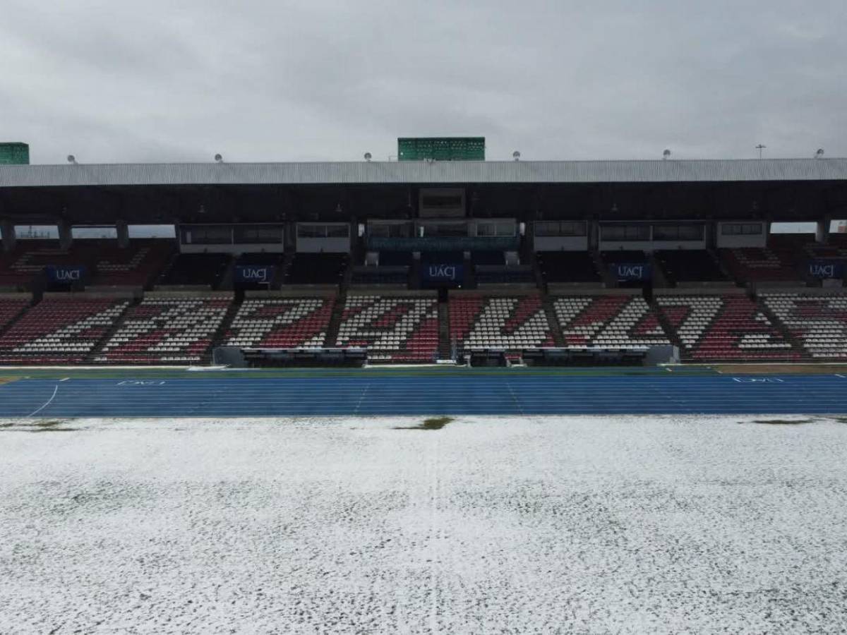 Ciudad Juárez se cubre de nieve tras intensa tormenta invernal