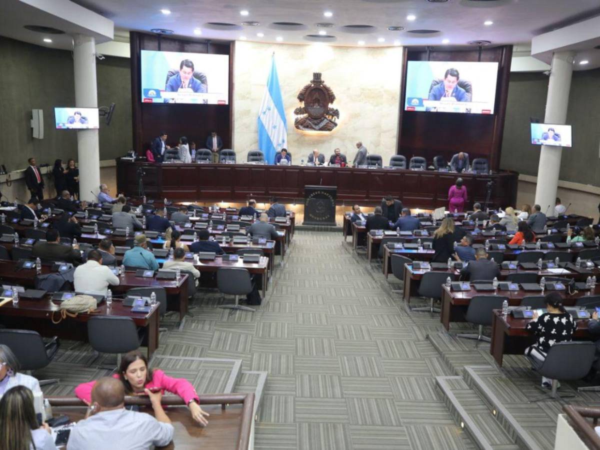 ¿Cuántos diputados se eligen por departamento en las elecciones generales de Honduras?