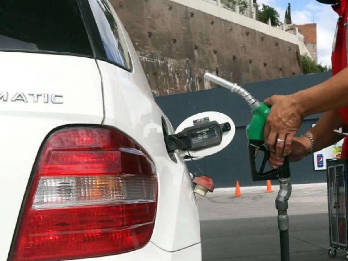 ​​​Subsidios cubrirán parte del aumento de combustibles: ¿Cuáles están incluidos?