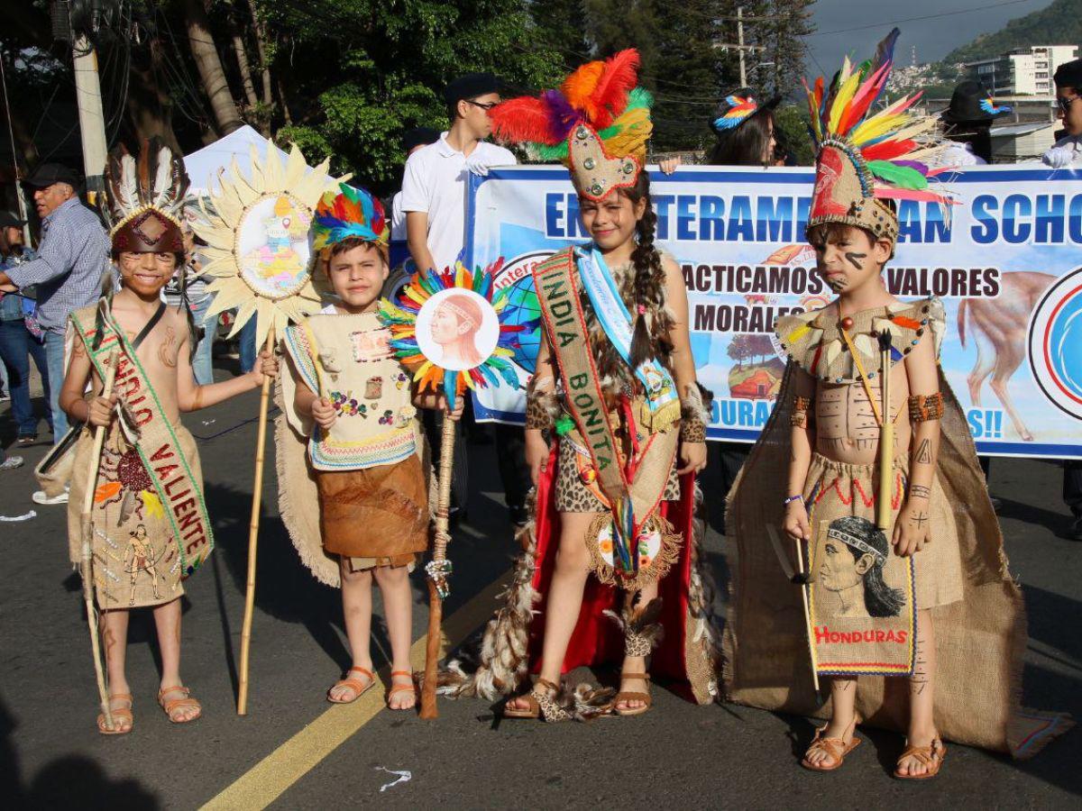 El cacique Lempira y la riqueza étnica resaltan en los desfiles de independencia patria