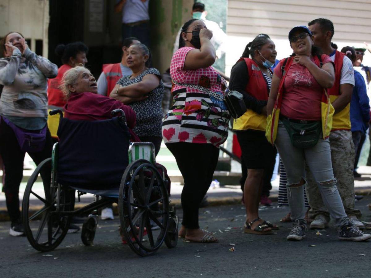 Tristeza: Empleados de barrido de la AMDC protestan por falta de pago y despidos