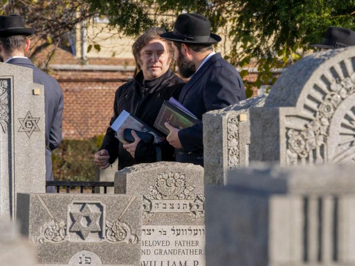 Javier Milei visita la tumba de un rabino en Nueva York