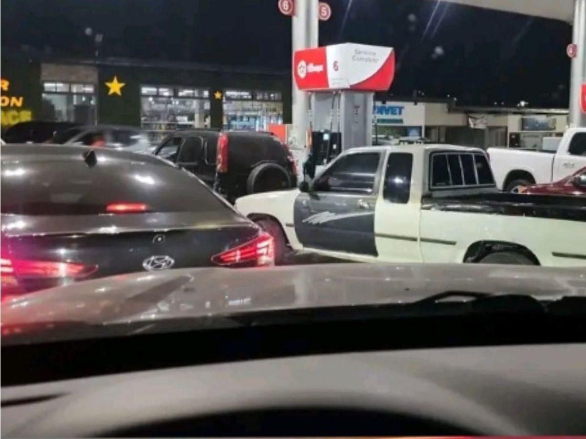 Entre $4.09 y $5.11 de incremento por galón: precios de combustibles en Centroamérica