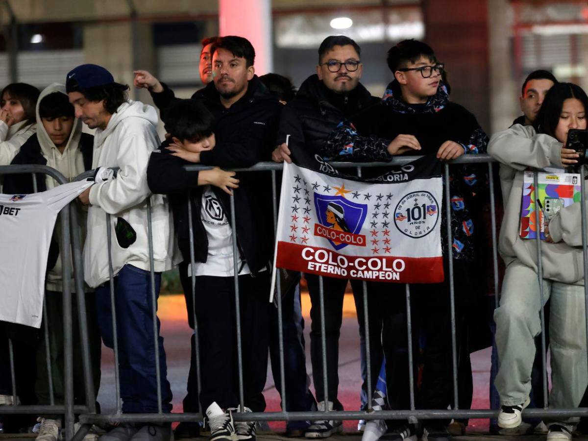 Vozinha ilusiona a Colo Colo y se declara muy feliz de haber llegado a Chile