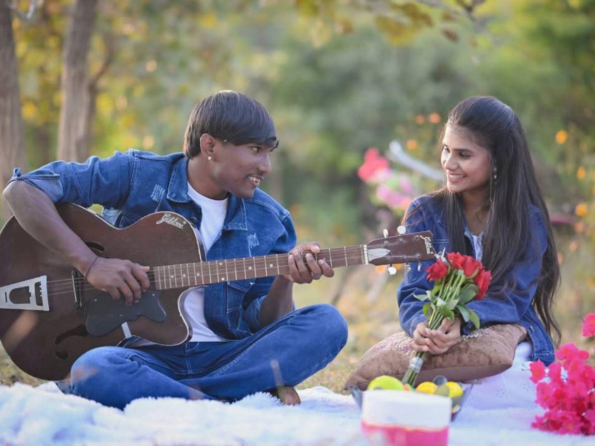 Suraj Chavan, el Justin Bieber de la India, se casa con su amiga de la infancia