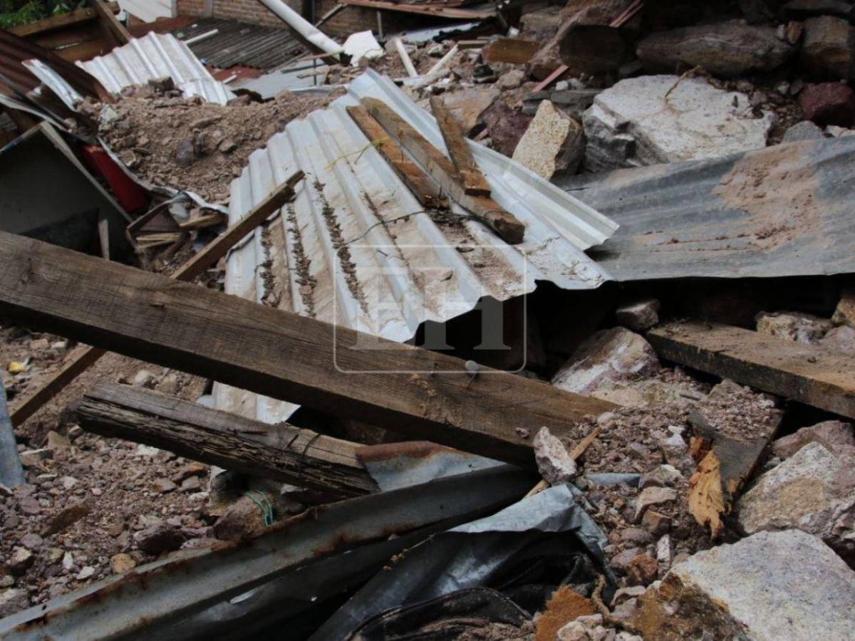 A una semana del desastre, damnificados de Villa Unión siguen sin regresar a sus hogares