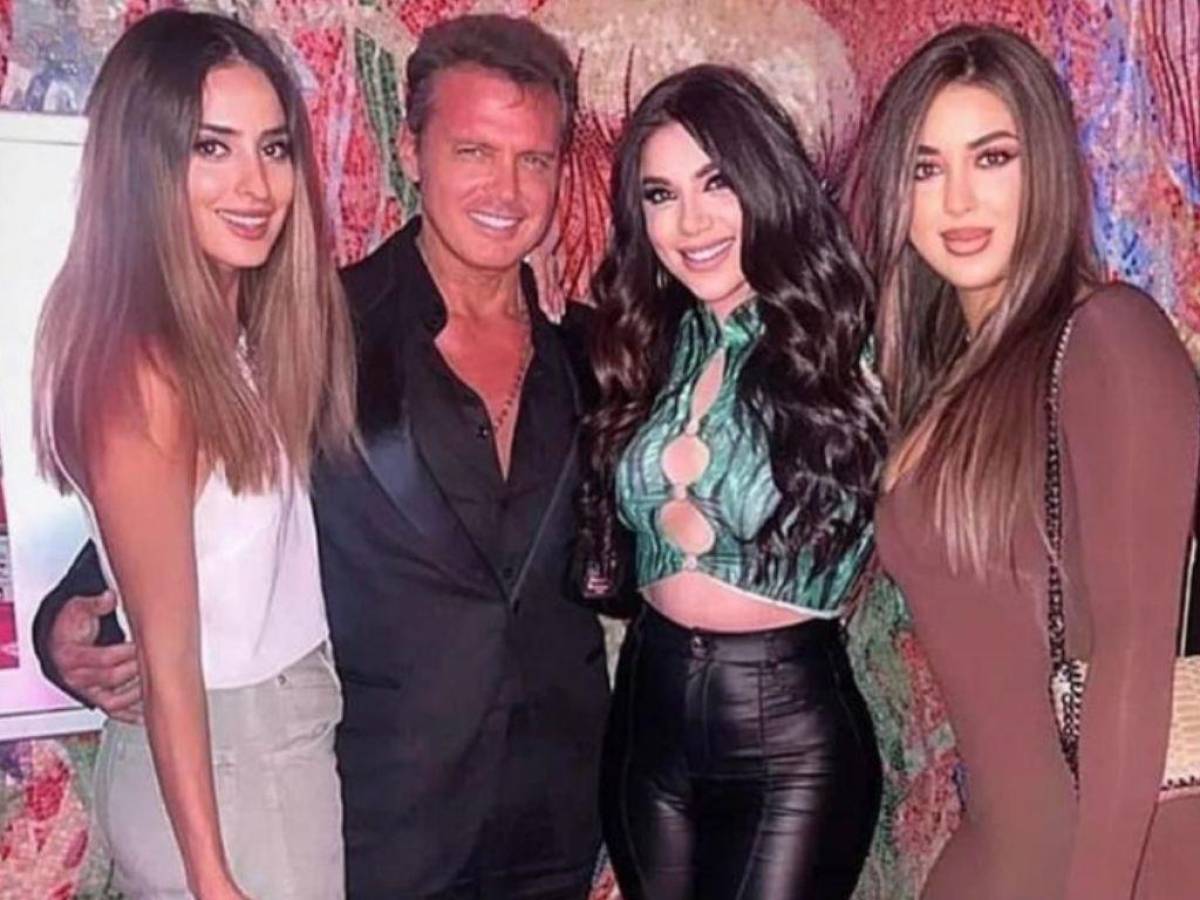 Una hondureña: ¿Quiénes son las jóvenes que acompañan a Luis Miguel en la foto de su reaparición?