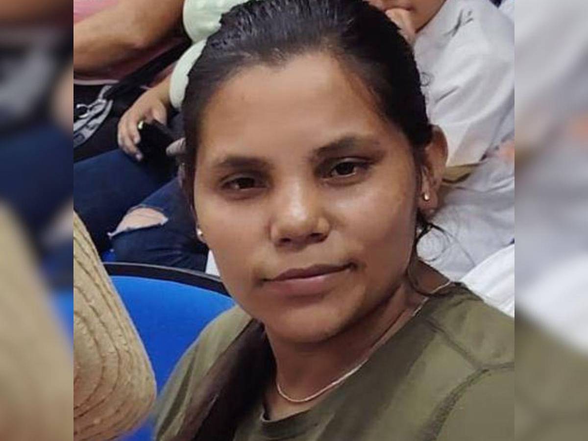 Sacó a sus hijos antes de morir: Luz Triminio, madre soterrada tras colapsar su casa en Comayagüela