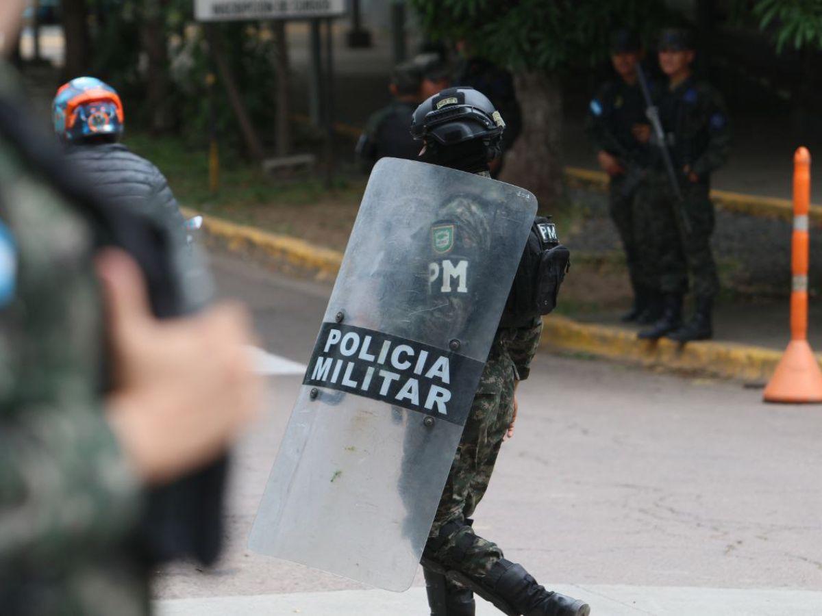 Blindado el CLE en Infop, tras disturbios de colectivos en la madrugada