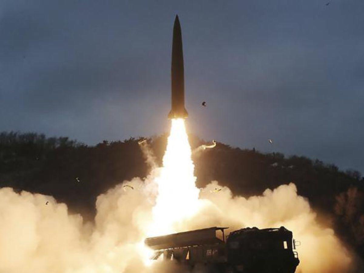 Corea del Norte dispara misiles cerca de su costa oriental