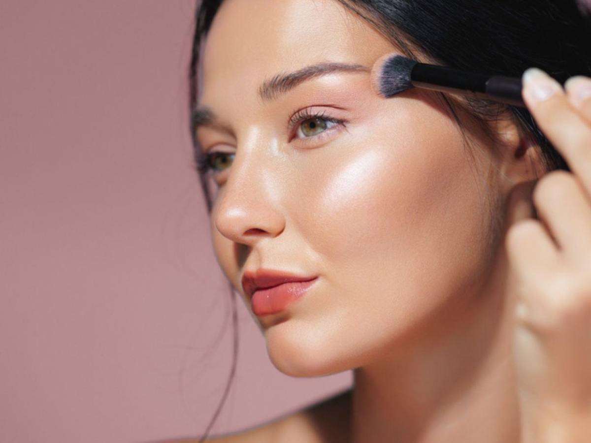 Maquillaje minimalista: un solo producto, múltiples usos Maquillaje minimalista: un solo producto, múltiples usos