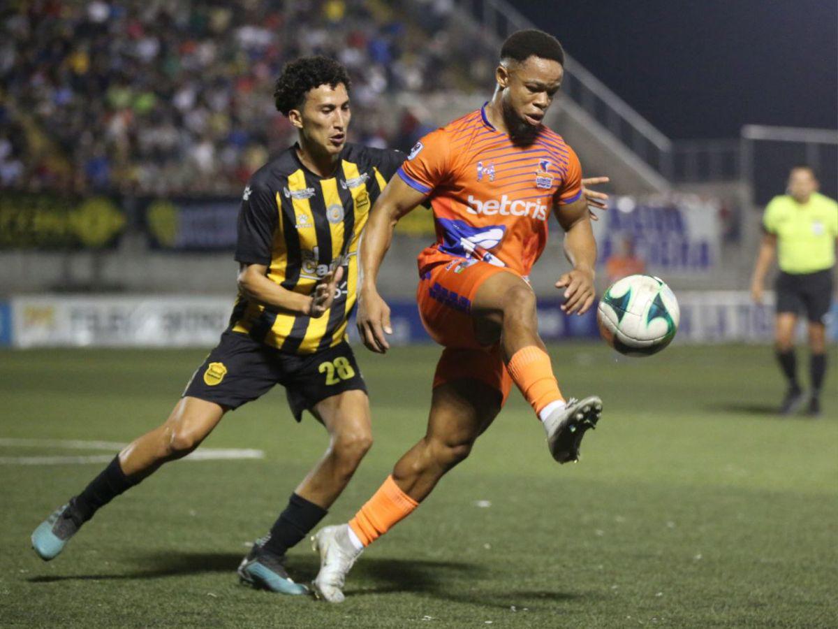 Empate 0-0 entre Real España y Lobos UPN, todo se define en la vuelta del repechaje