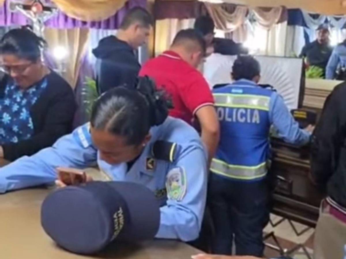 Soñaba con ser policía y murió con el uniforme: Delmi Espinoza, víctima de accidente en la CA-5