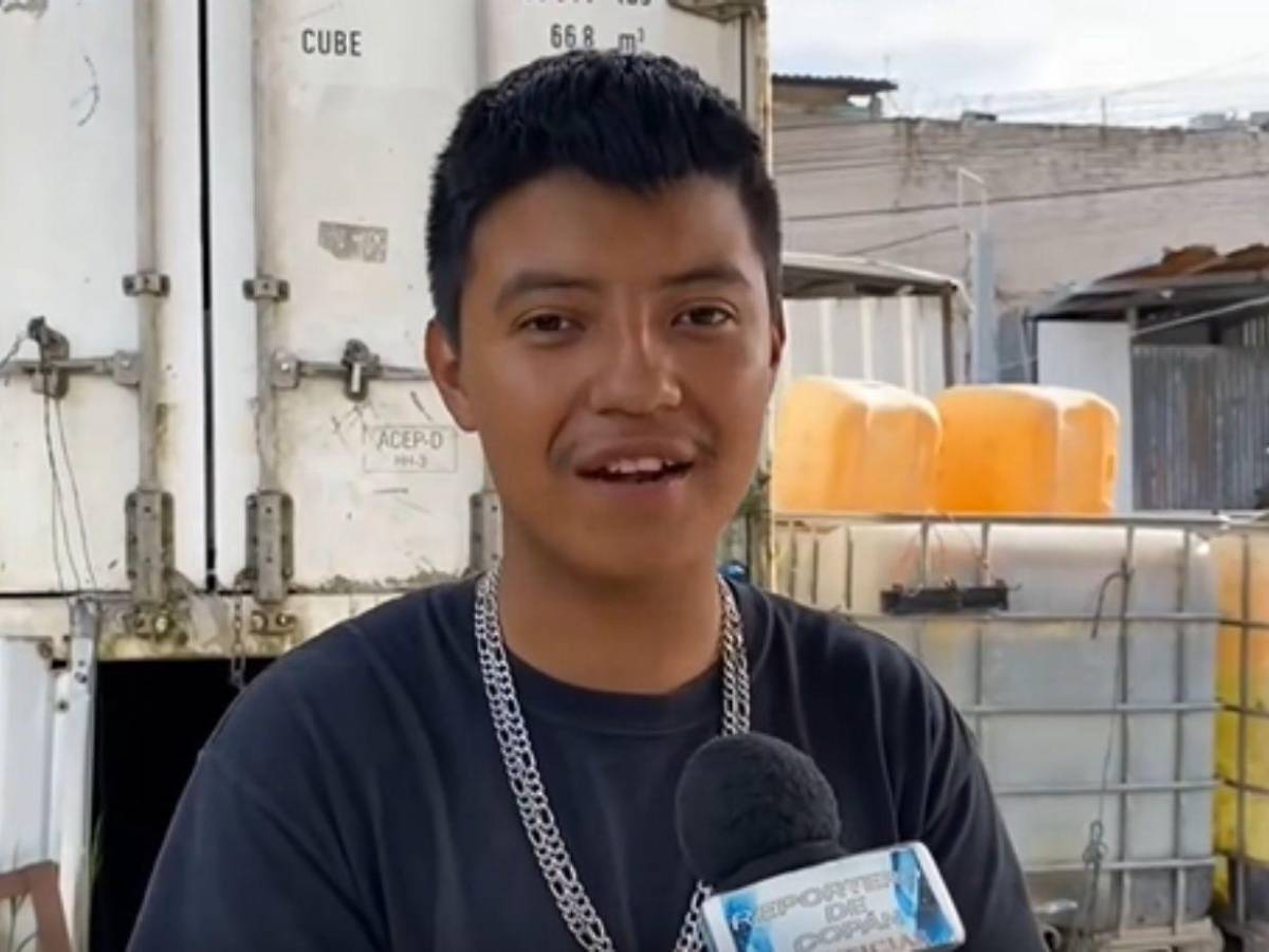 No lo quiero: Joven rechaza L20,000 que le dio Isis Cuéllar para carwash