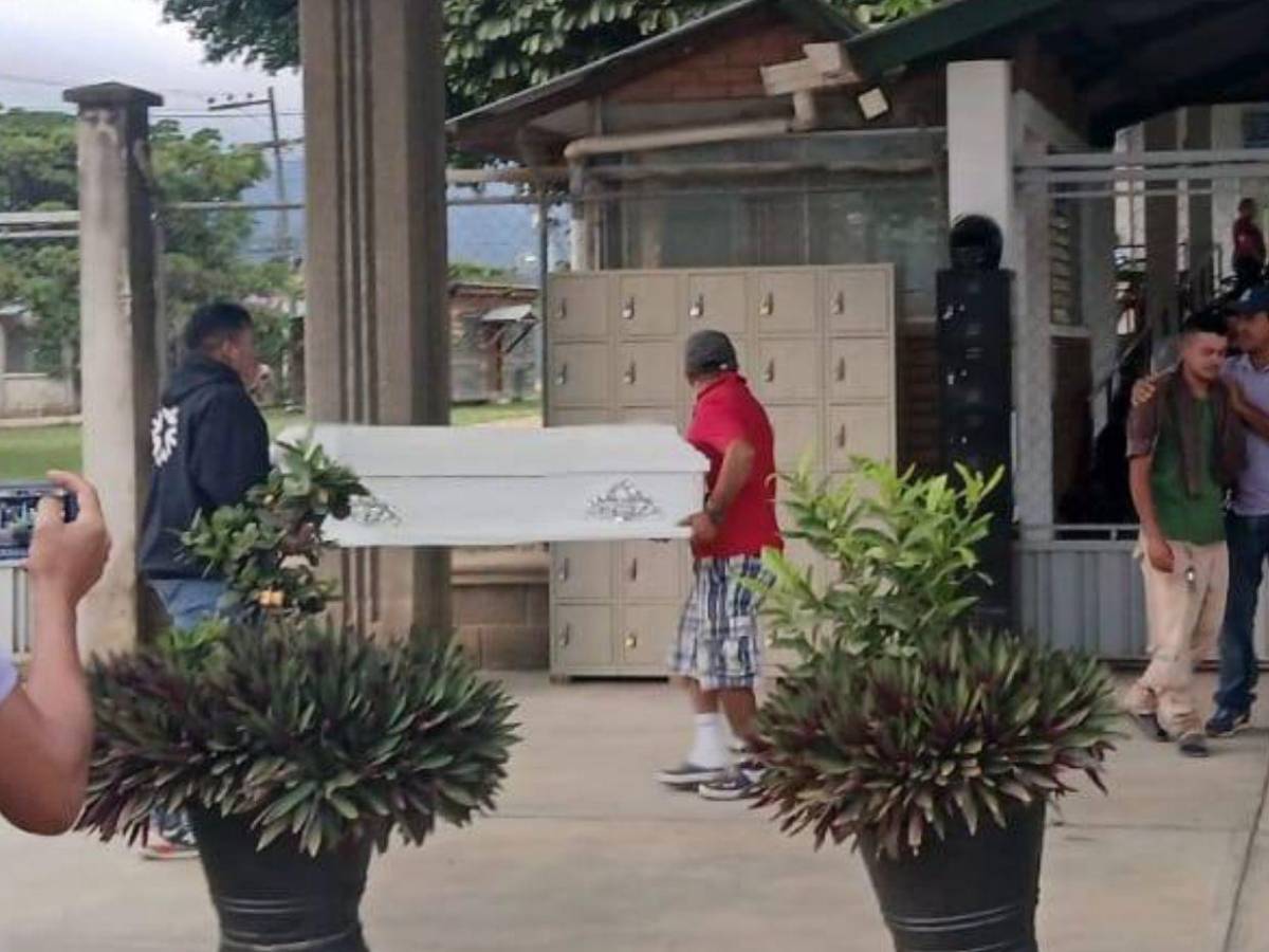 La pequeña Mabelyn Rodríguez fue atropellada tras salir a esperar el bus de su madre