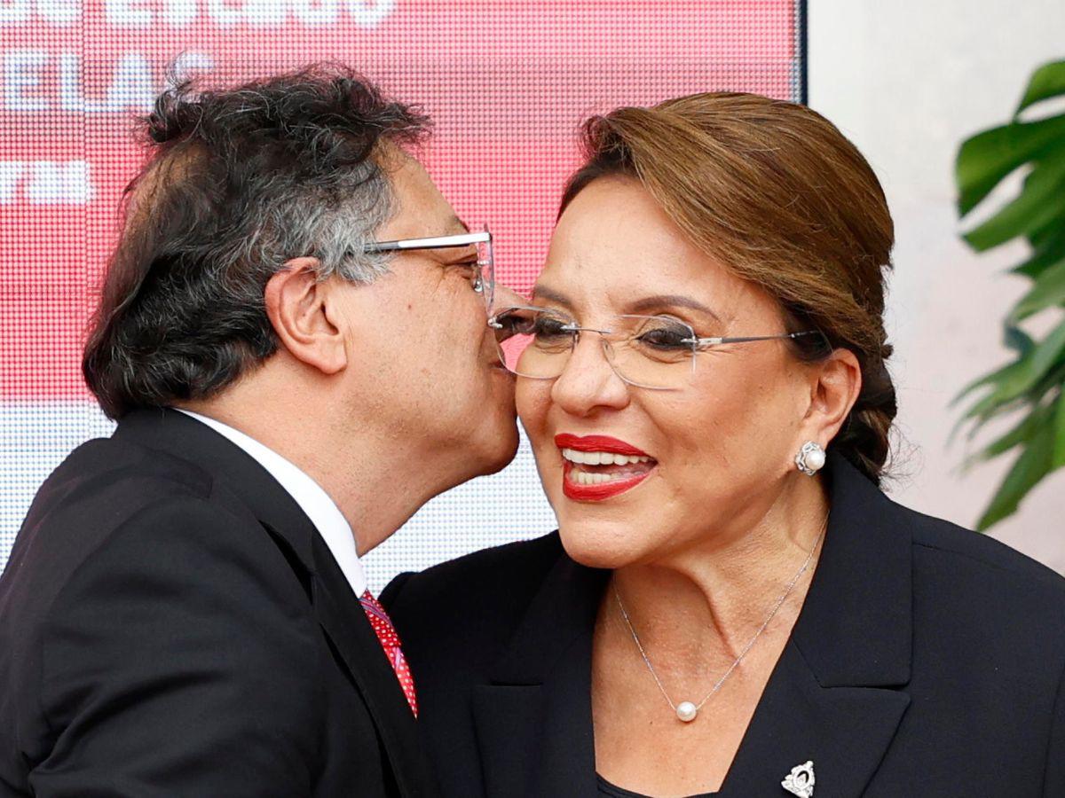 Besos y abrazos: Así dio la bienvenida Xiomara Castro a los presidentes en la Cumbre de la Celac