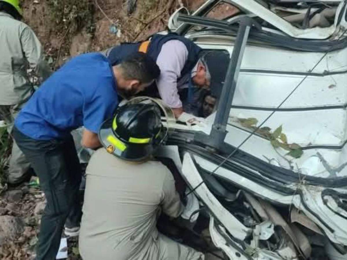 Víctor Flores, cirujano que salvó pequeños corazones, murió en accidente en El Chimbo, FM Víctor Flores, cirujano que salvó pequeños corazones, murió en accidente en El Chimbo, FM