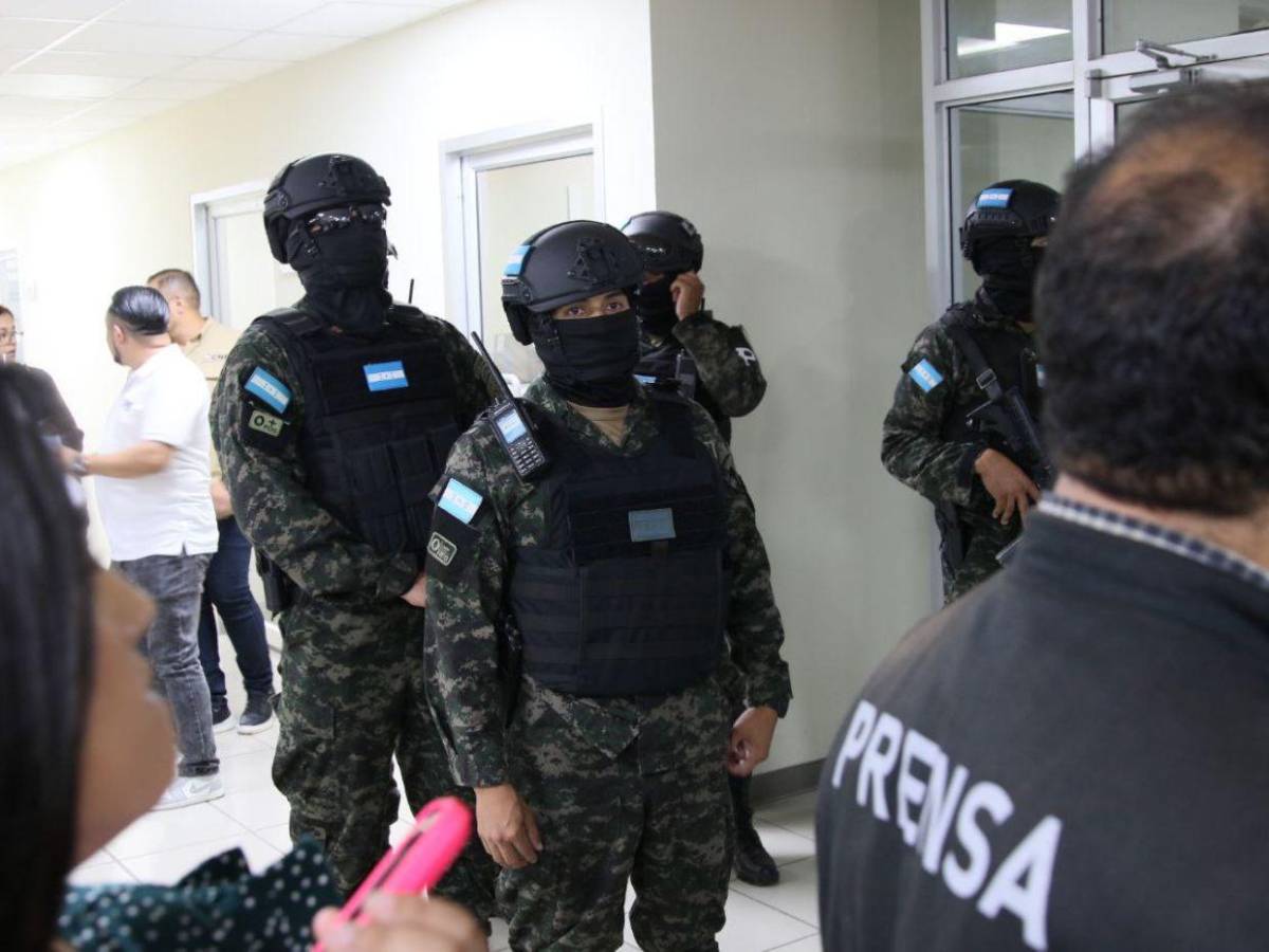 Así fue la reunión entre el CNE y las FF AA para la coordinación de las elecciones