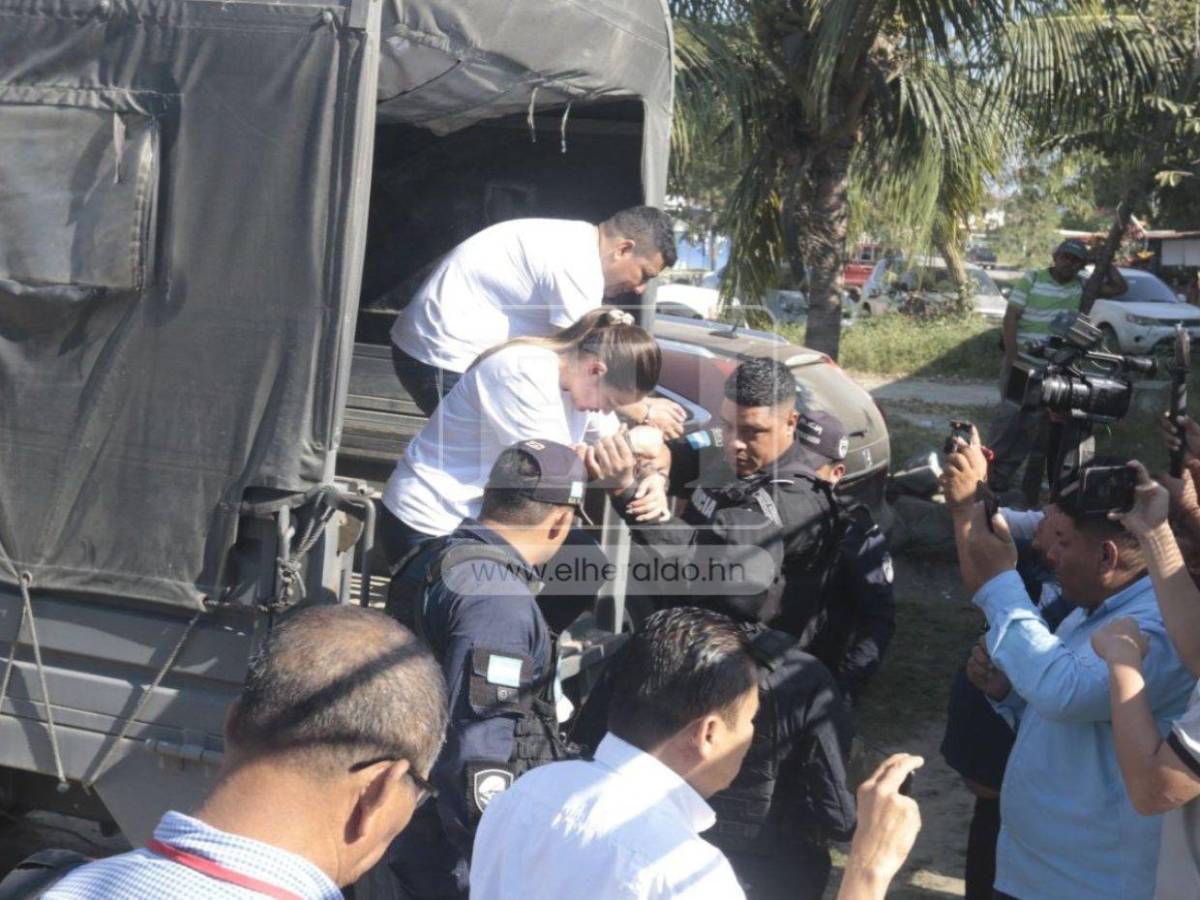 Billetera de víctima y manchas de sangre hallan en casa de acusados de doble crimen en El Progreso