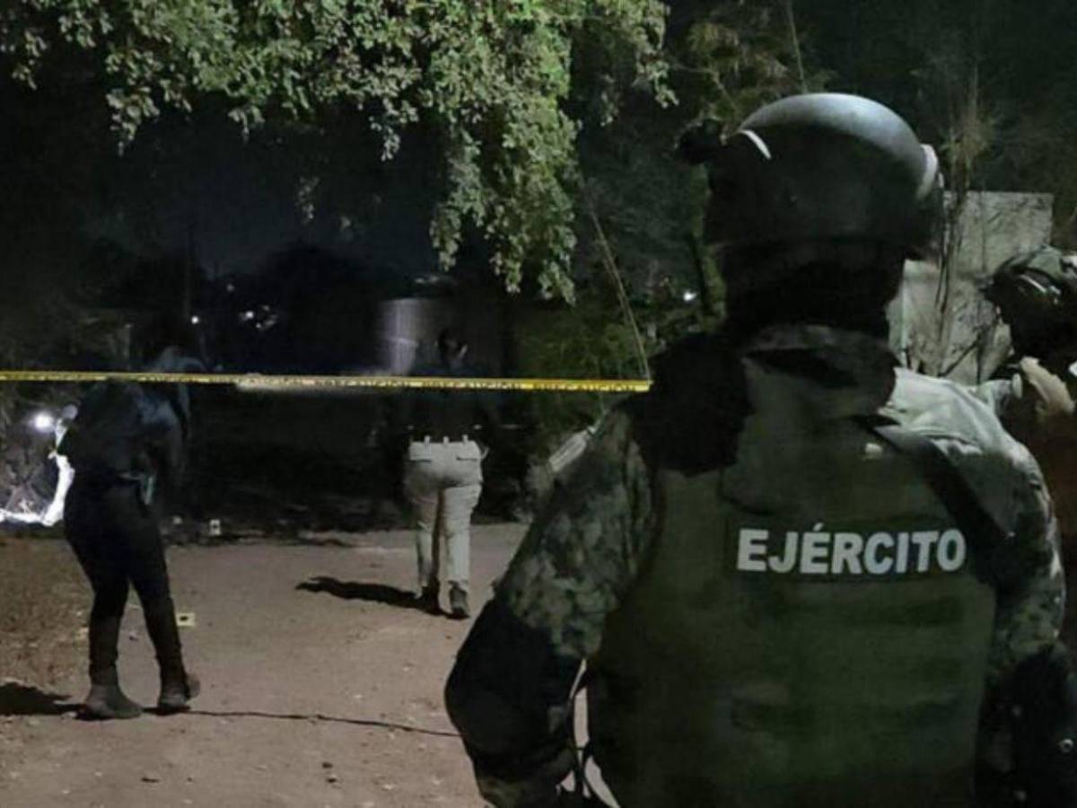 Dan último adiós a Vivian Karely Aispuro, joven hallada muerta en Culiacán Dan último adiós a Vivian Karely Aispuro, joven hallada muerta en Culiacán
