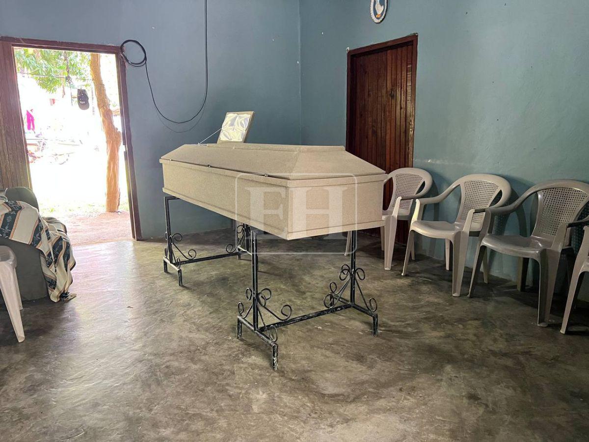 Vomitaron sangre: qué se sabe sobre las siete muertes por “alcohol adulterado” en Atlántida