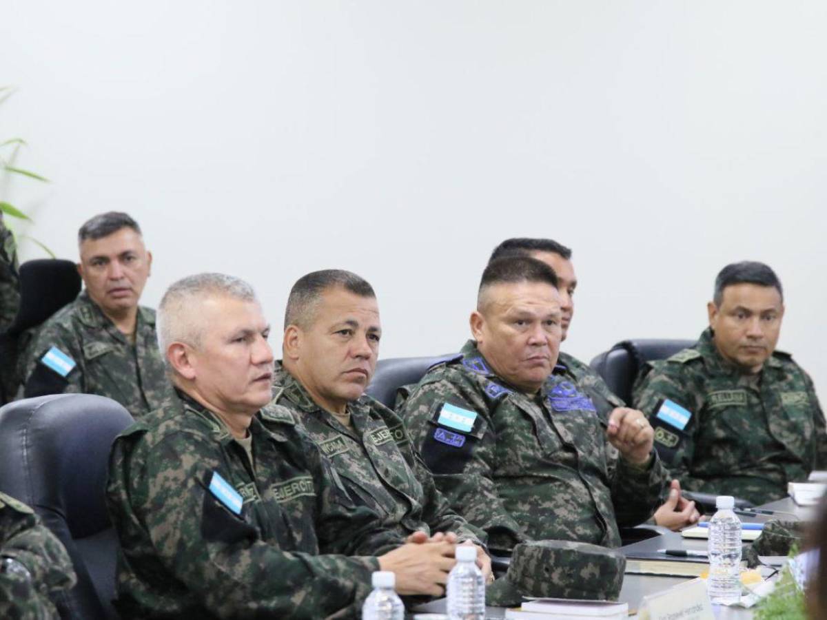 Así fue la reunión entre el CNE y las FF AA para la coordinación de las elecciones