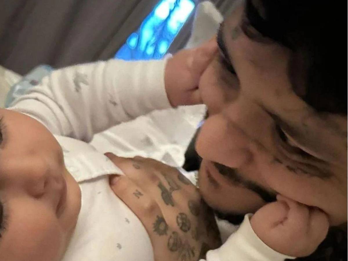 Christian Nodal desata críticas por mostrar el cuarto de su hija y un cuento dedicado a ella