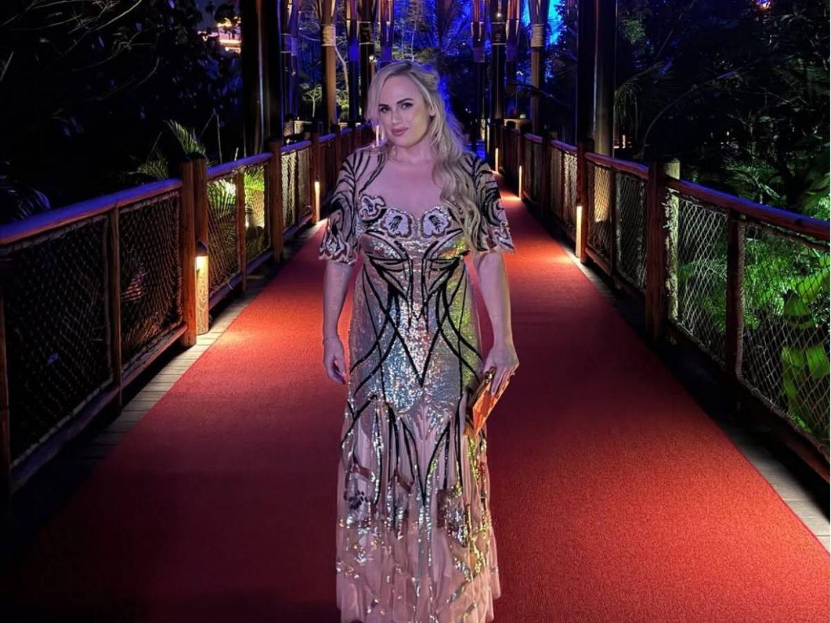 Rebel Wilson rechaza acusaciones de difamación en corte de Australia