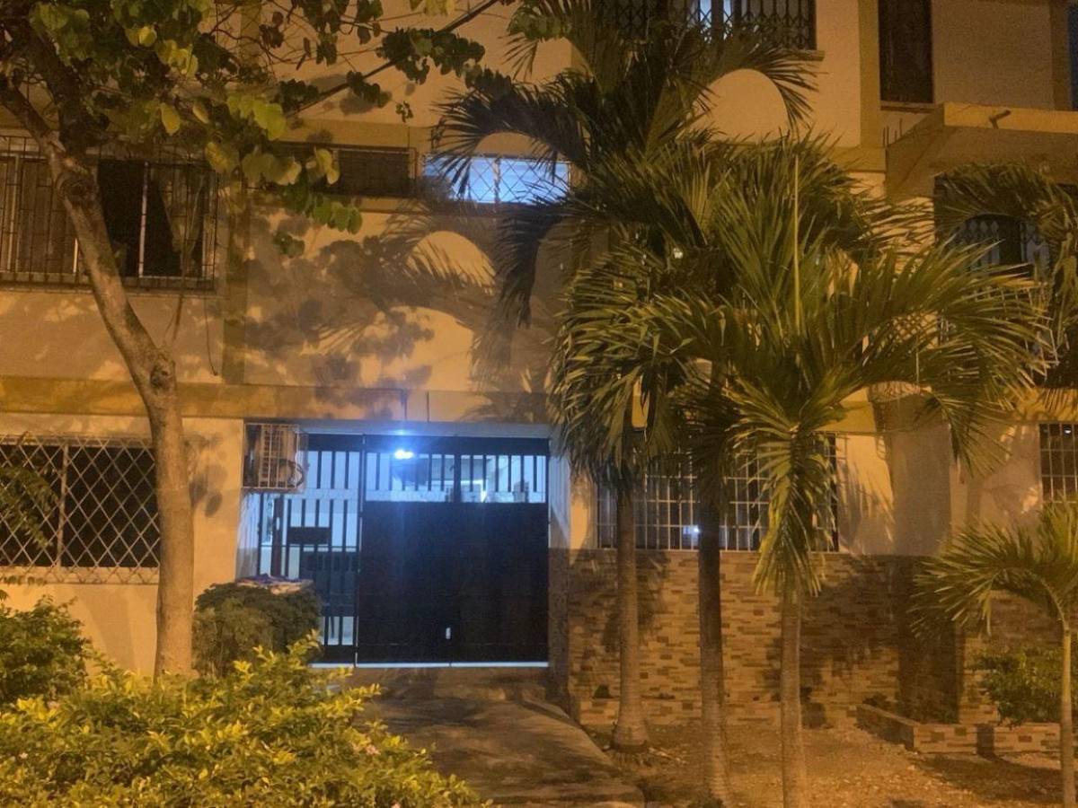 Mujer es acusada de asesinar a su madre y usa IA para encubrir el crimen en Ecuador