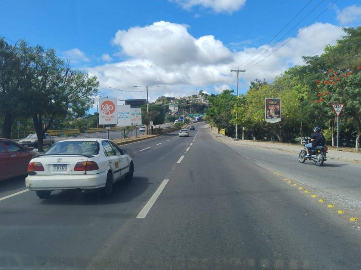 Bulevares libres y negocios cerrados: así amanece la capital este 1 de enero