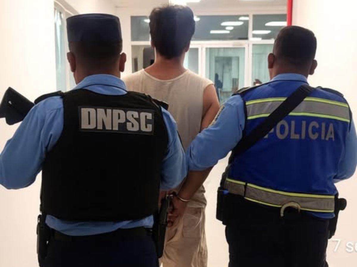 Le pidió que la llevara a comprar pañales para su bebé: hombre abusó de su prima en Yoro