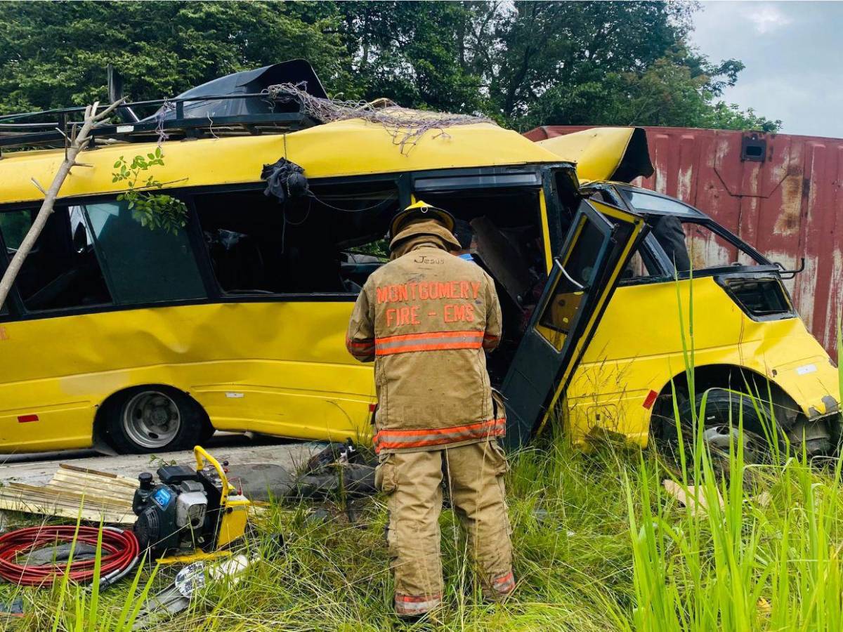 Pasajeros atrapados y rostros ensangrentados: escena tras accidente en Copán