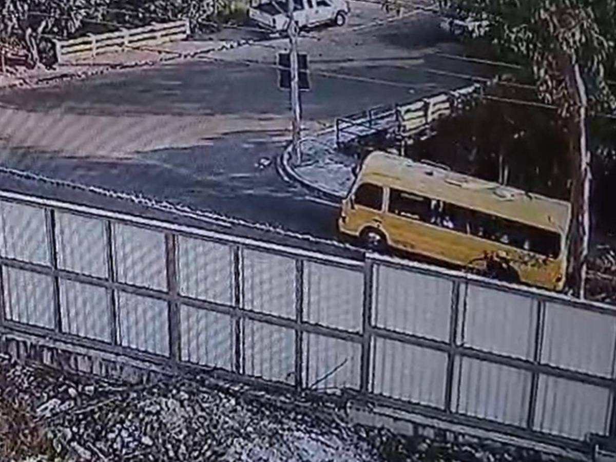 CUADRO A CUADRO: así fue el ataque a conductor de bus en Los Robles