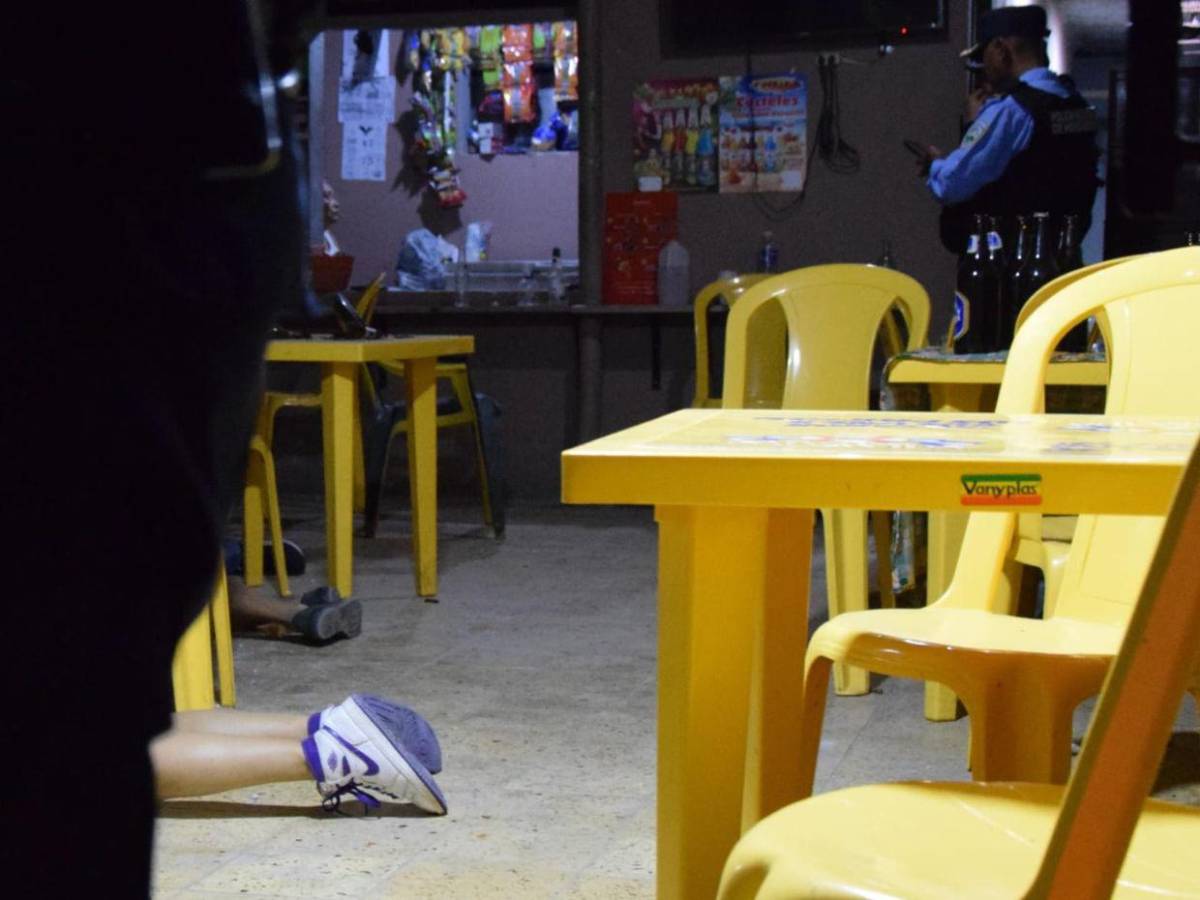 Víctimas intentaron esconderse tras el ataque: así quedó la escena de la masacre en Buenos Aires