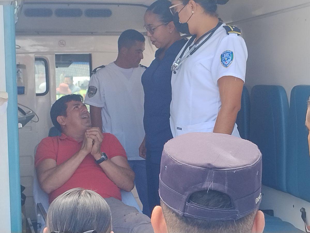 Rastra desenfrenada impacta contra un pick-up: impactantes imágenes del volcamiento