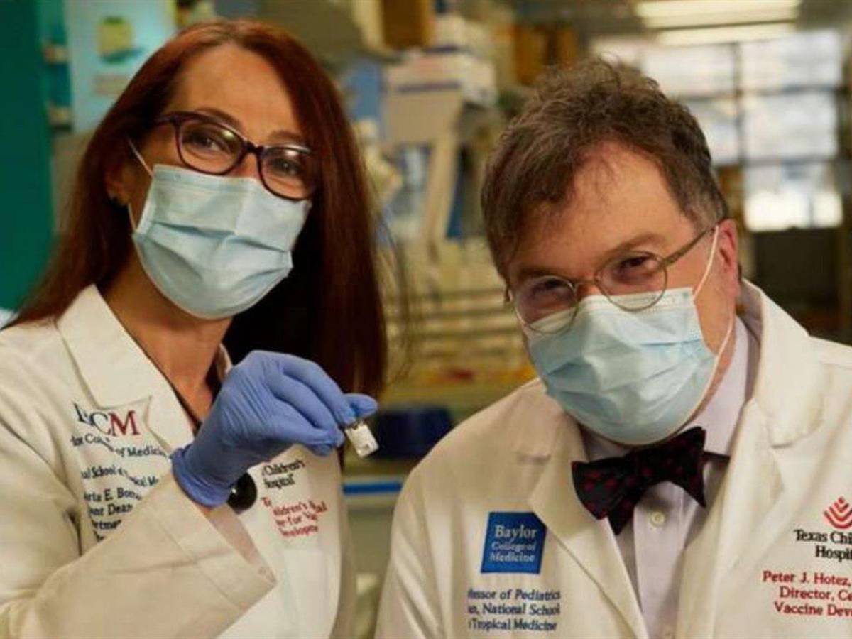 María Elena es la mayor de tres hermanos. No hay ningún científico en su familia. Su hermano trabaja en el ámbito empresarial de la salud.