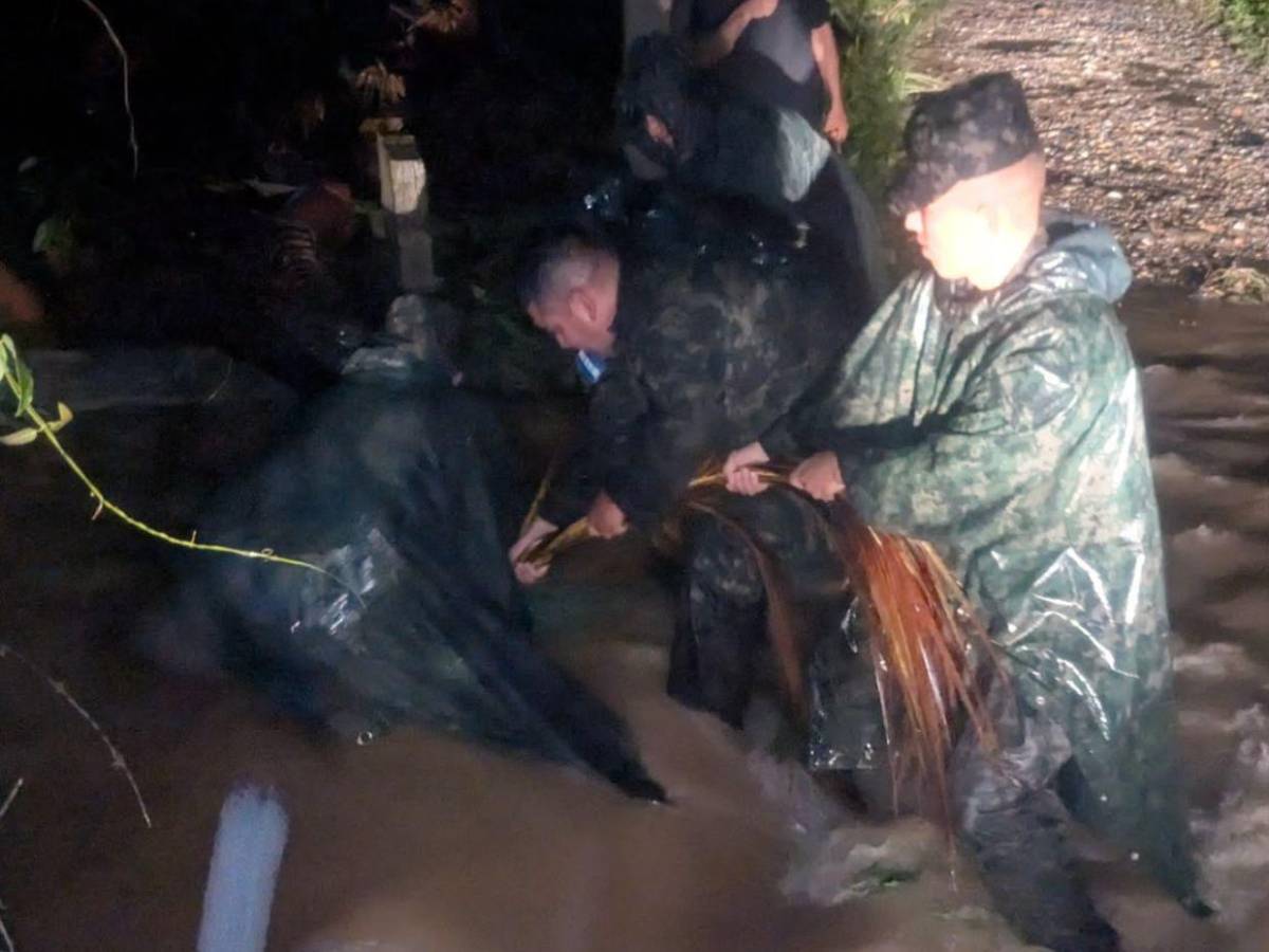 Fuertes lluvias dejan inundaciones y decenas de evacuados en Quimistán, Santa Bárbara