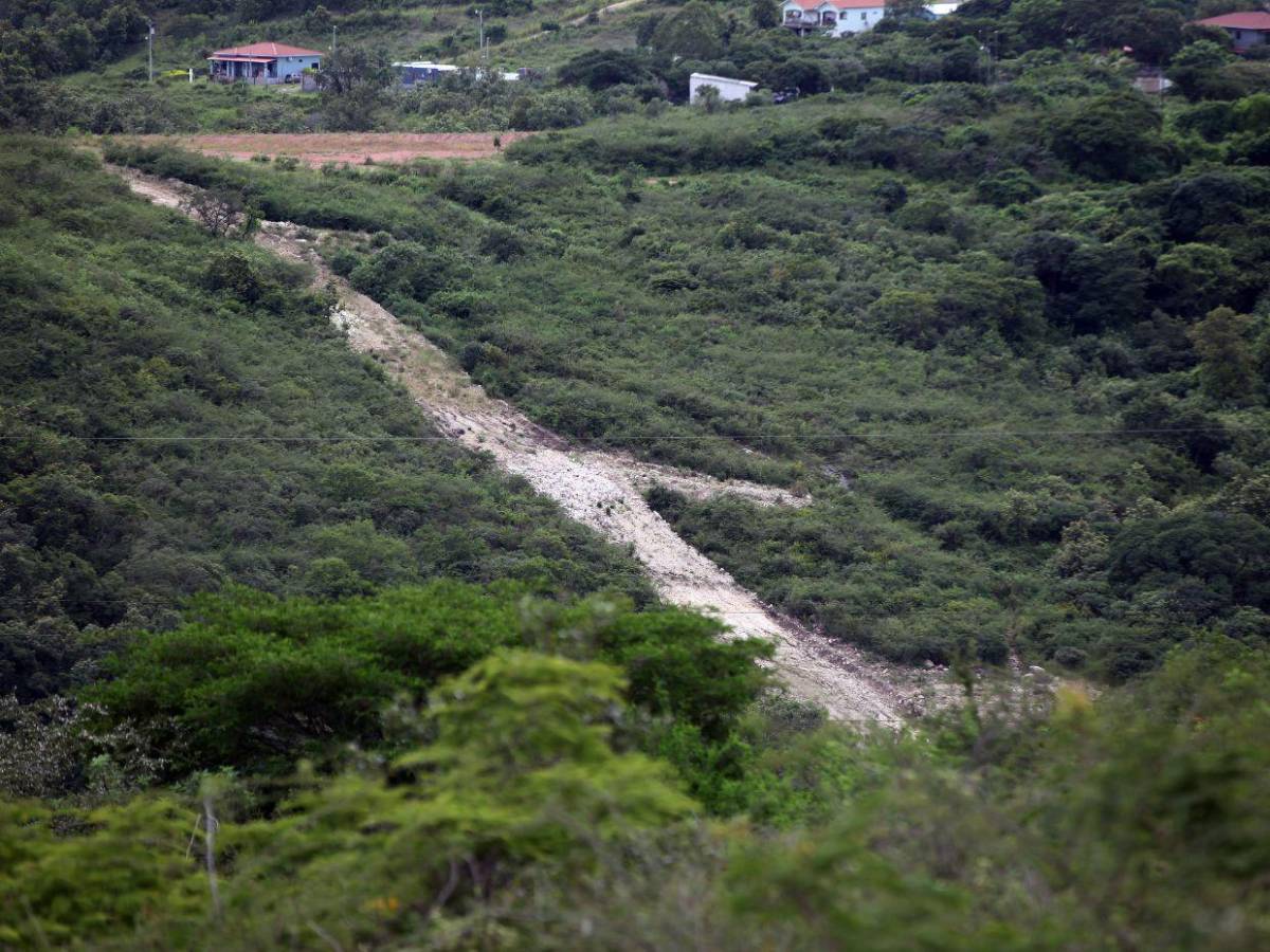 Así se encuentra hoy la carretera donde se prometió el libramiento al sur